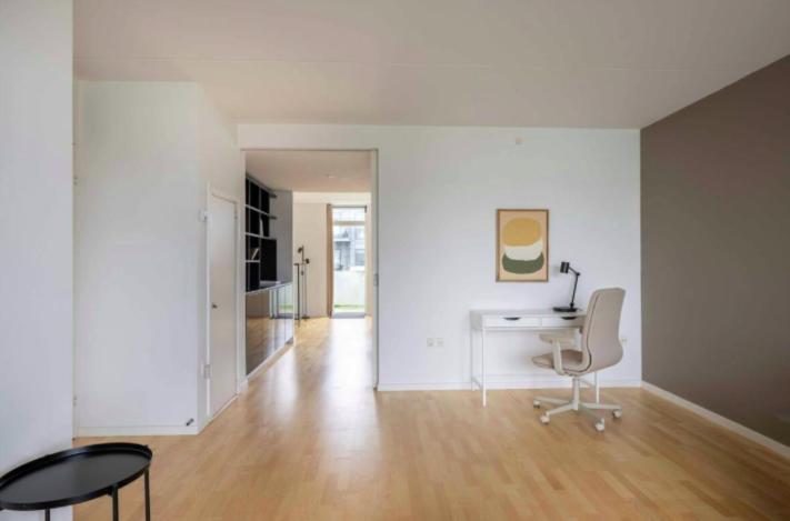 Amazing Two Bedroom In Urban Area Lejlighed København